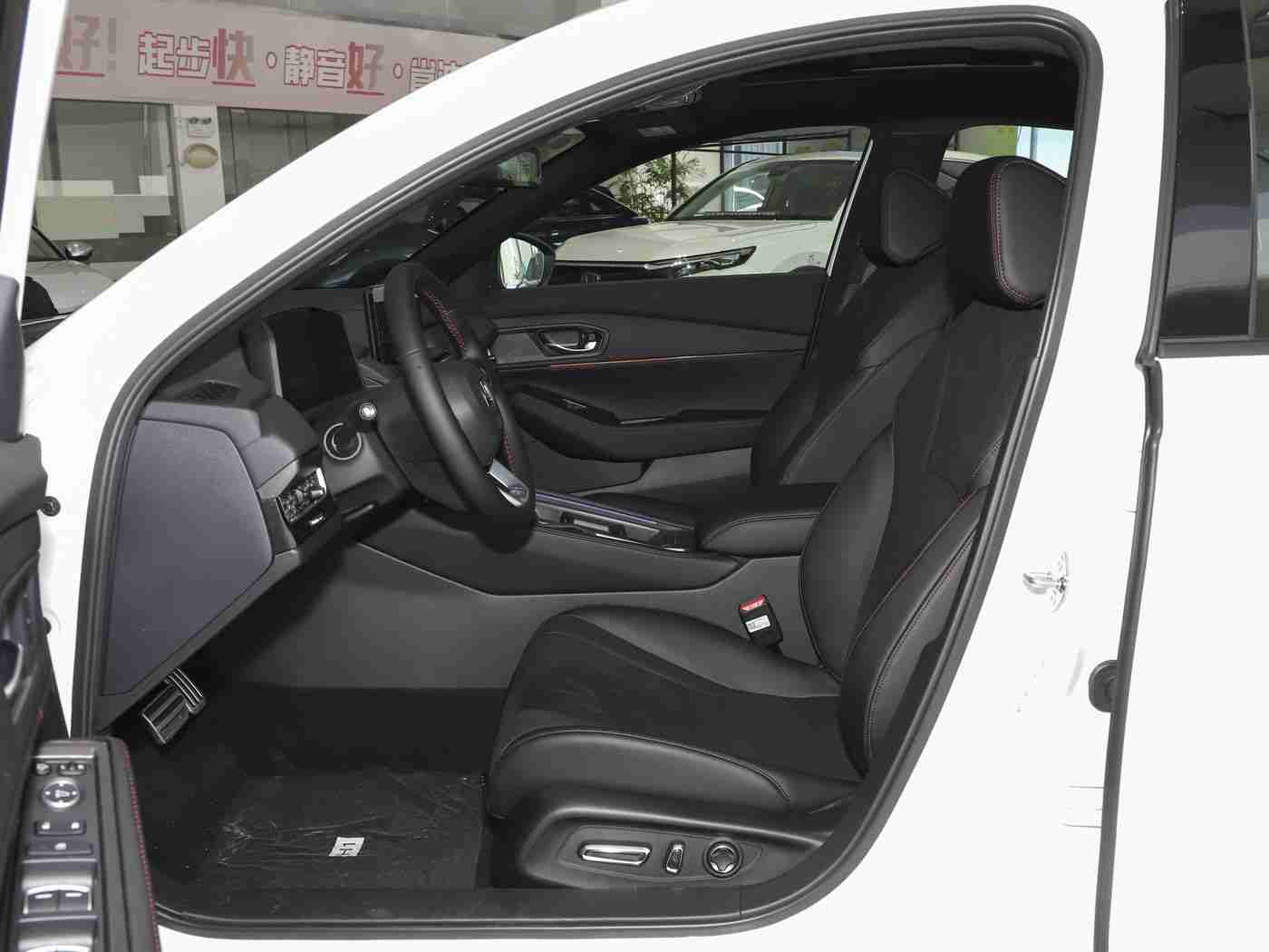 黄色软件app下载3.0.3：智行新篇章，便捷导航，加油无忧-1