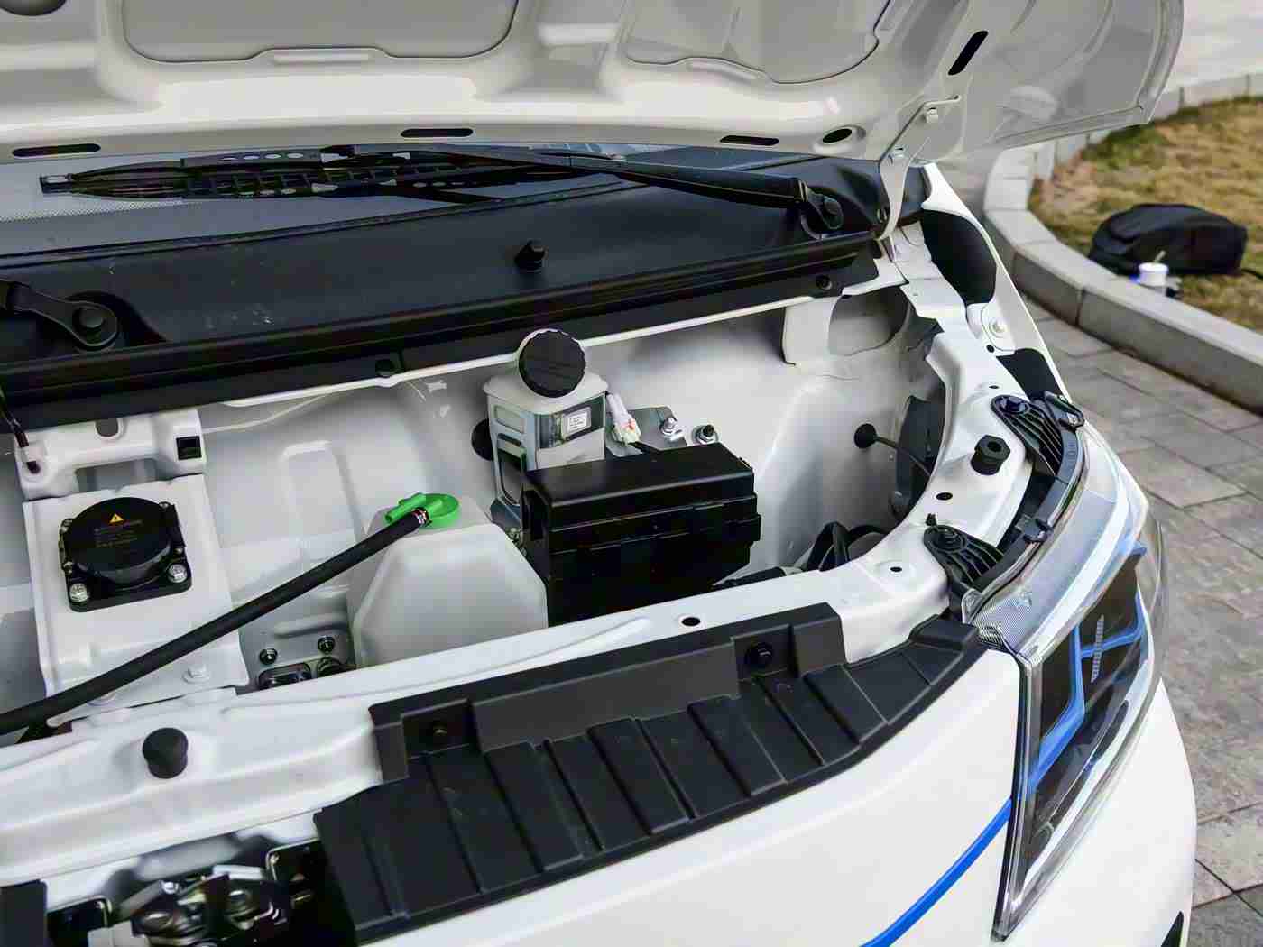 被男按摩师蹂躏至高潮：“都市驾驭者惊艳登场，全新SUV带来极致驾驶体验，创新设计引领潮流”-2