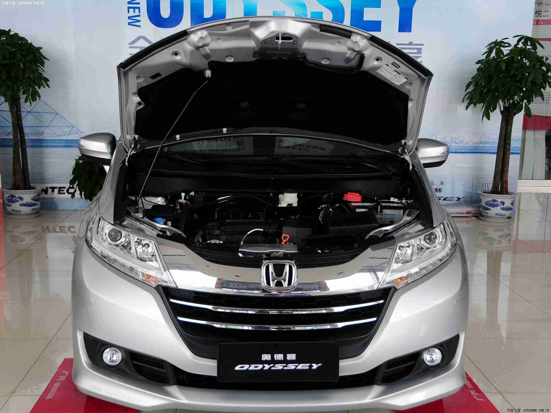 男人和女人在床的app软件：汽车App创新潮：跨界融合，打造个性化智能驾驶新体验-5