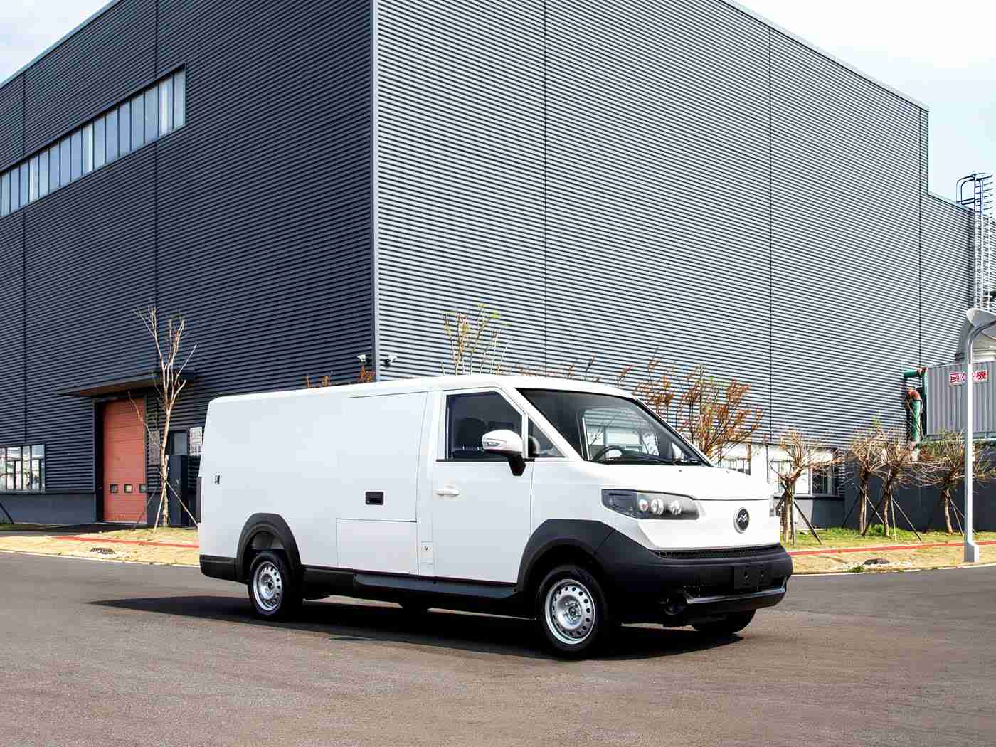 成年人黄色软件:汽车行业新陷阱:揭秘非法“伪装”软件,教你如何防范信息泄露与财产损失-2