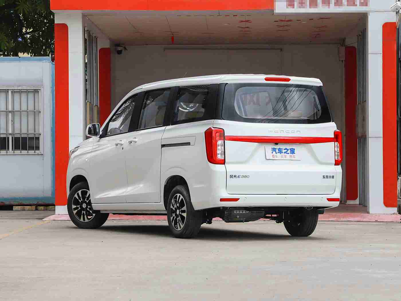 黄色软件下载大全免费OPPO：OPPO手机用户福音，海量应用一键下载，打造便捷安全软件体验平台-1