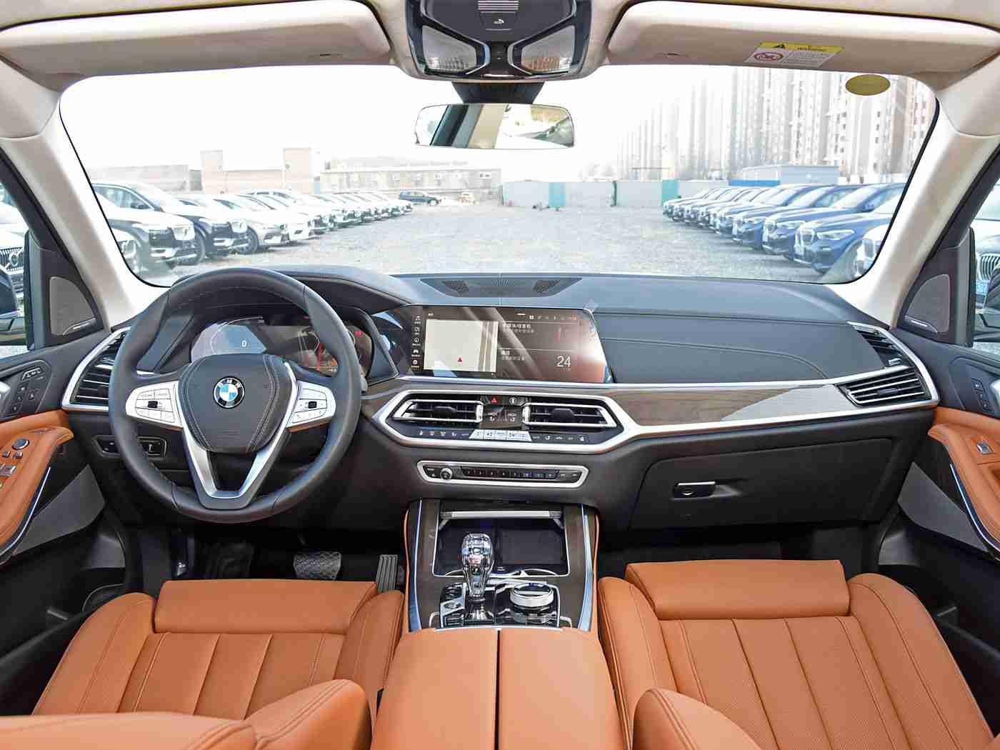 男生和女生一起差差差：“差差差”新车型崛起：独特设计、科技领先，成为年轻族时尚首选-3