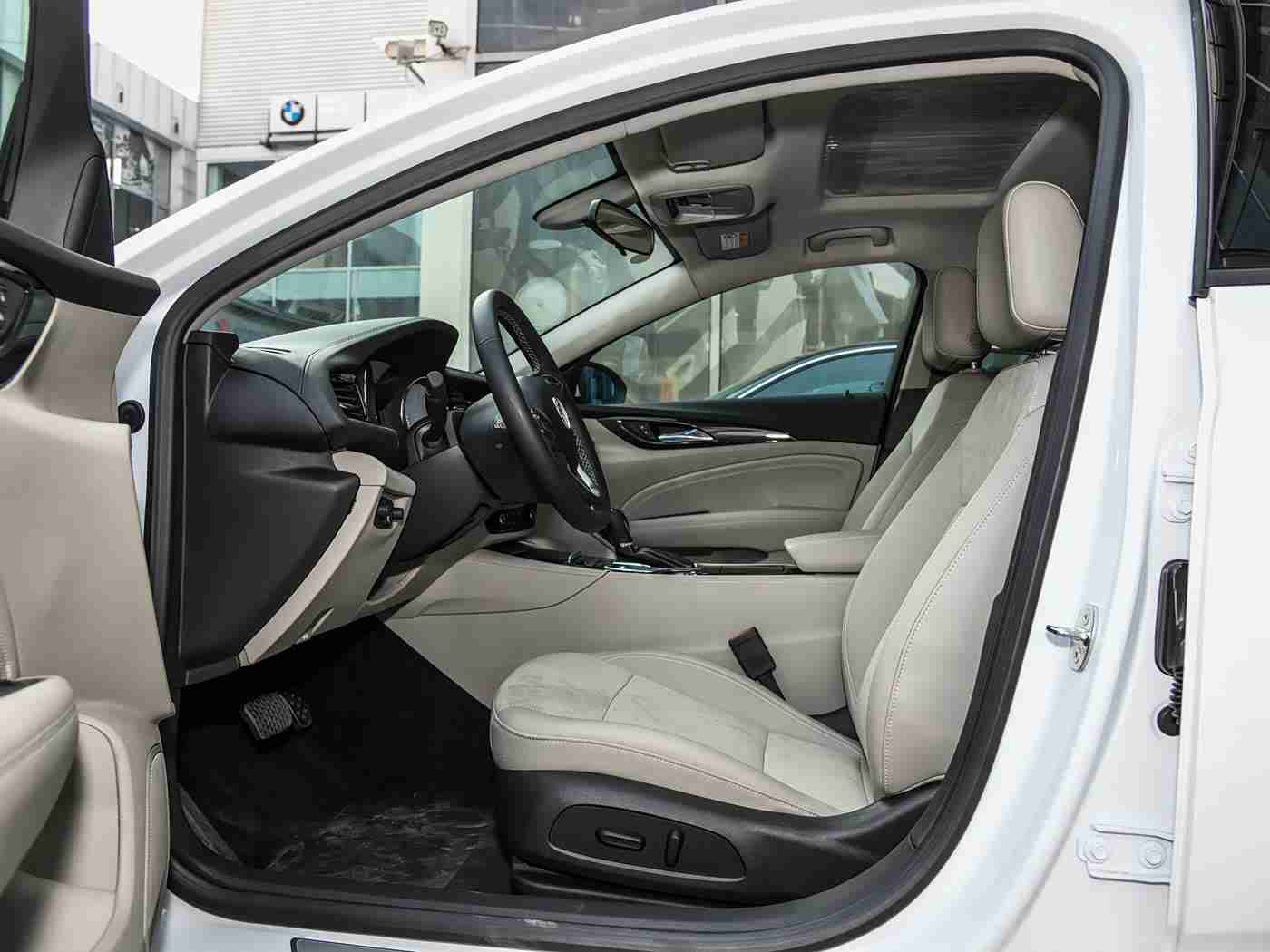 机机和机机手机免费正版：智能科技革新出行：免费正版手机助力汽车行业新变革，未来出行更便捷-2