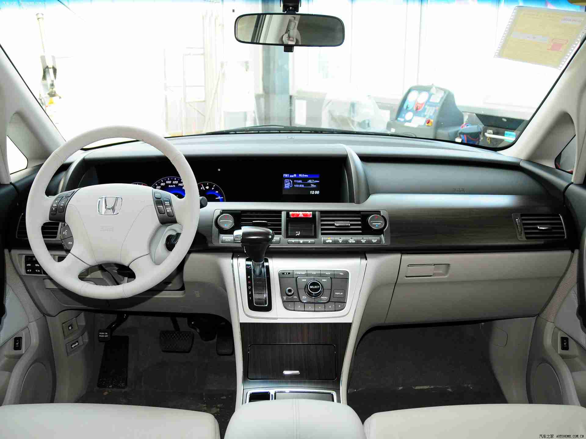 黄色软件appoppo：智能驾驶新潮流：创新软件引领汽车行业，全新体验即将到来，揭秘未来出行新模式-1