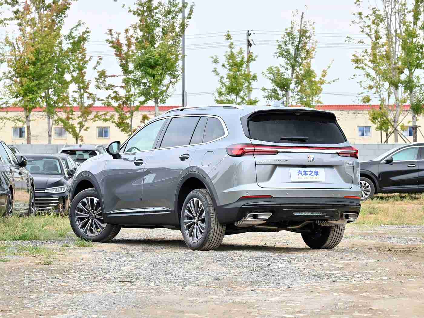 欧洲一区二区：国内知名品牌震撼亮相，欧洲市场迎来性能新标杆，引领潮流新车备受期待-1