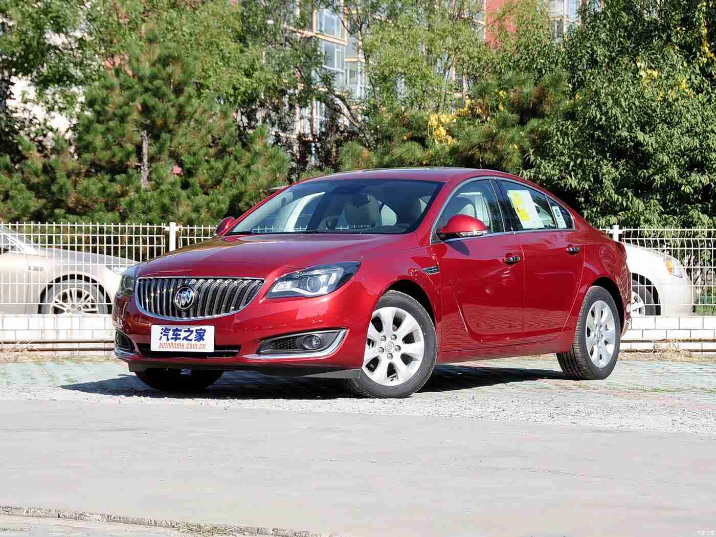 404黄:独特设计引领潮流,404黄新车型亮相,性能卓越,科技感十足,市场前景看好-1