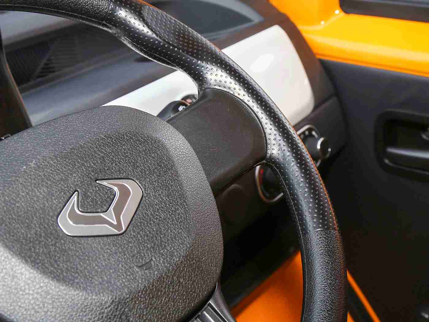 水野朝阳:未来先锋,智慧动行,绿色启航,汽车新篇章-1