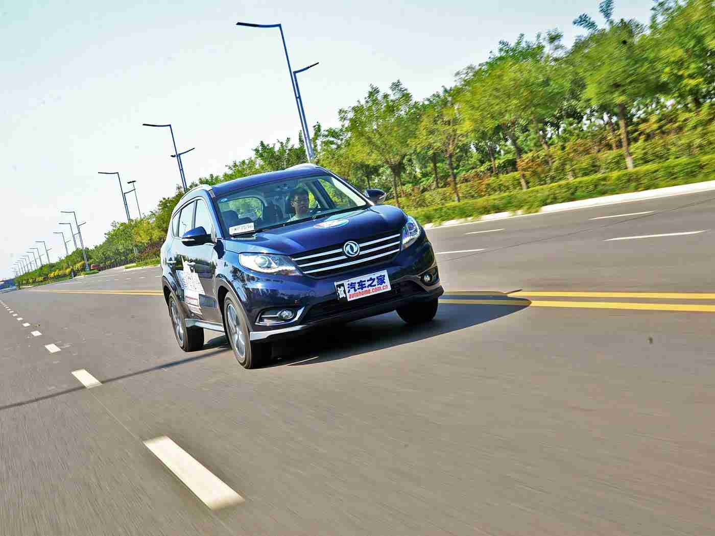 农村白嫩BBwBBwBBW：清新时尚，环保出行，农村新宠——白嫩动力小先锋-1