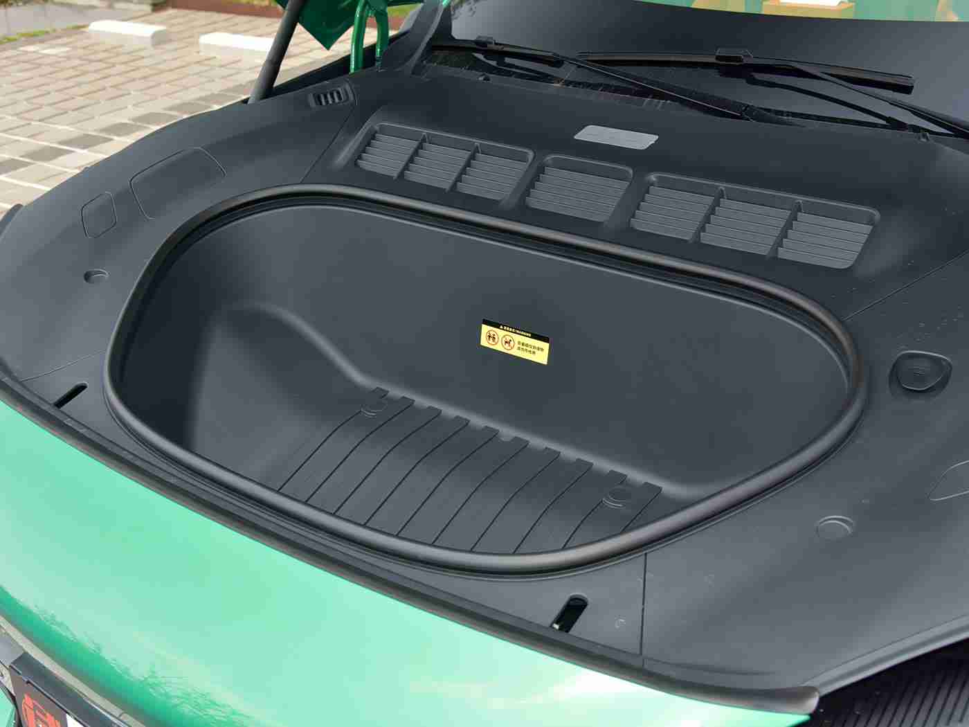 黄色软件怎么下载?:智能护航,安全启程:揭秘汽车软件下载攻略,远离风险陷阱-5