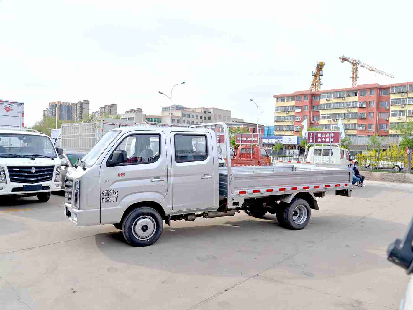 黄色软件安装包：汽车软件安全新利器：“揭秘智能驾驶时代的安全守护神”-2