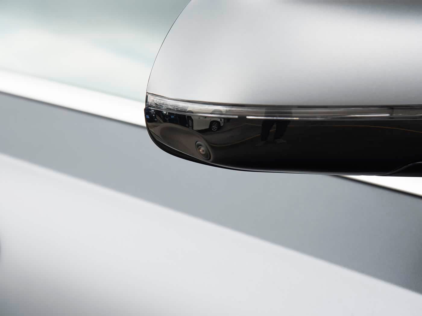 好·色·先·生·TV：流线型美学，驾驭未来——科技豪华SUV新篇章-5