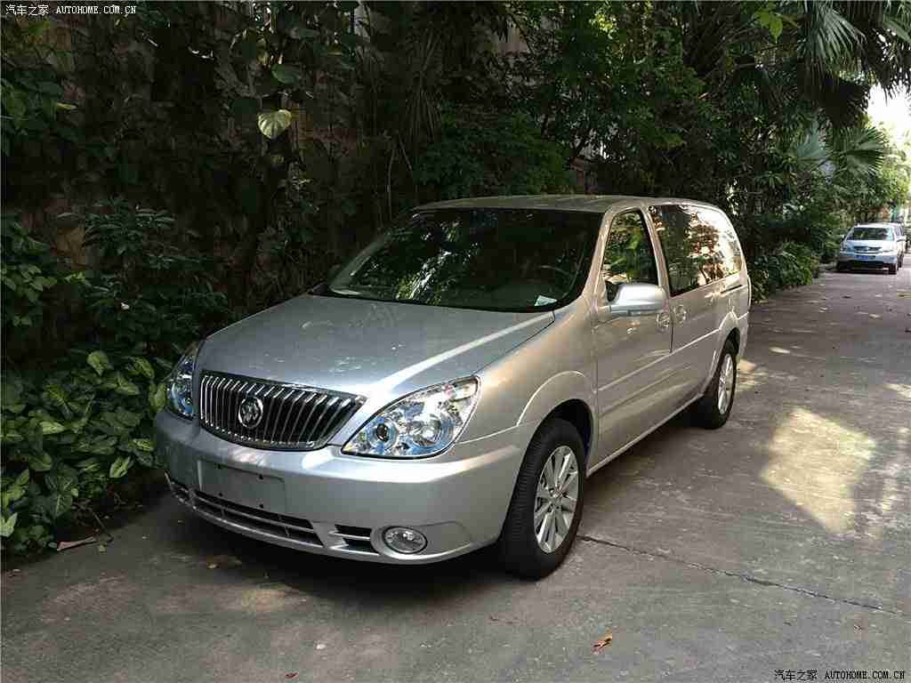 美女裸体视频软件：汽车智能化新趋势：语音交互软件颠覆驾驶体验，打造未来出行新风尚-3