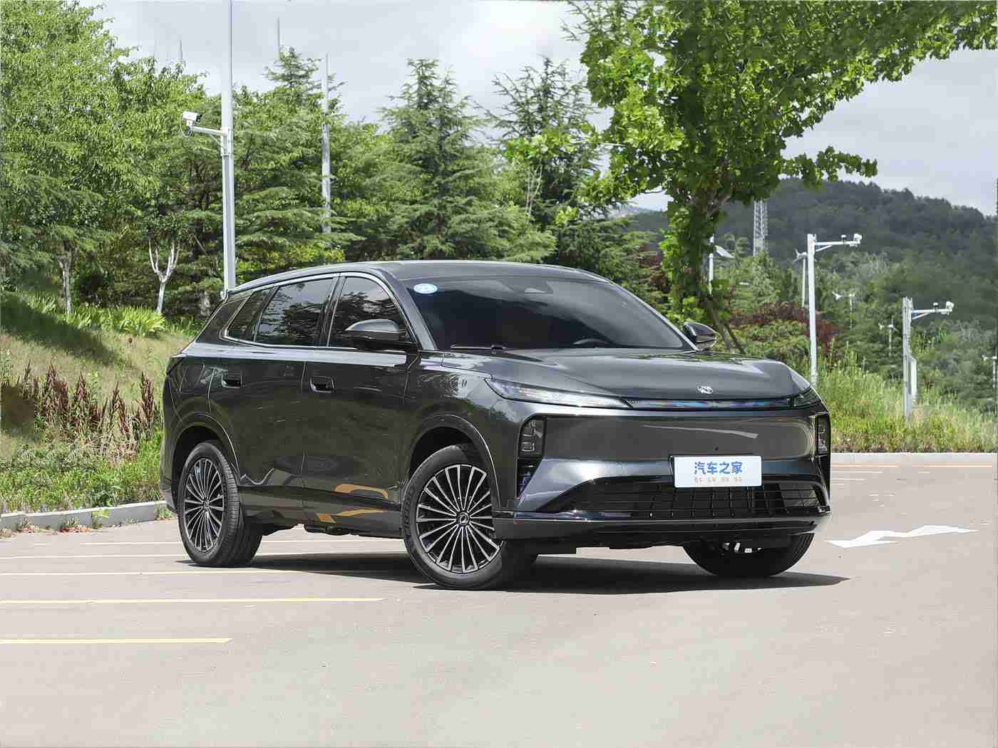 肏屄软件：智能导航，语音操控，安全守护——引领个性化驾驶新时代-5