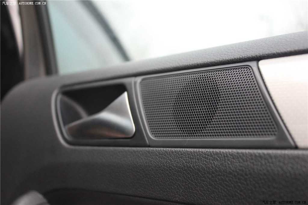 日本 奴役 捆绑 受虐狂：“束缚中的速度狂潮：揭秘独特设计高性能新车型”-3