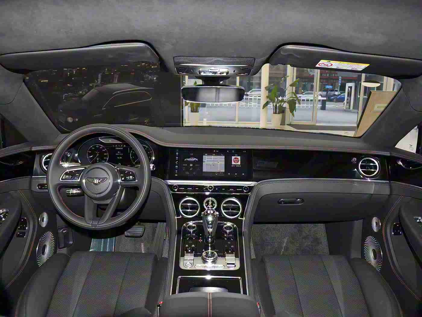 国产乱轮视频：轮动未来，智驾新篇——国产车界独领风骚新锐驾临-3