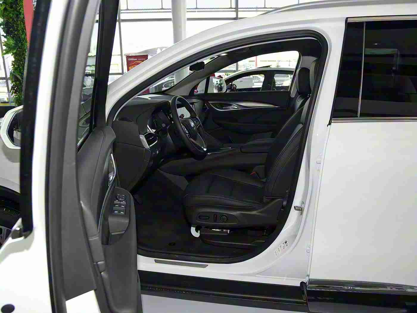 十八禁软件:汽车安全新篇章:创新软件引领智能驾驶未来趋势,革新出行体验-2