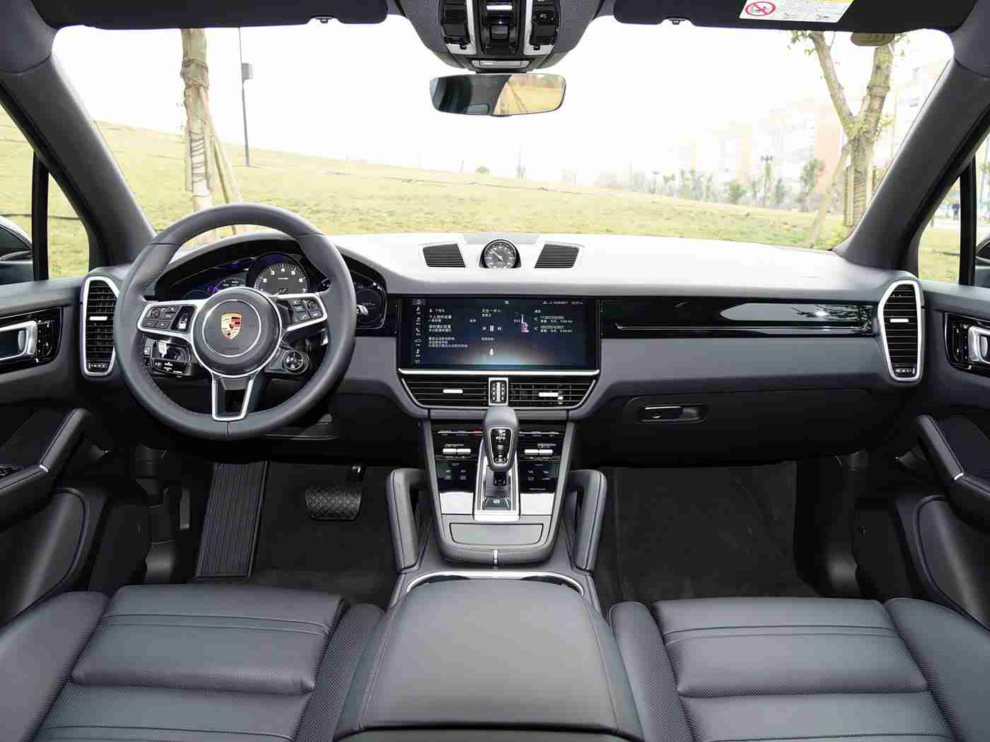 女生裸体软件：汽车行业新风向：独特“裸体软件”辅助系统引领智能驾驶潮流-4