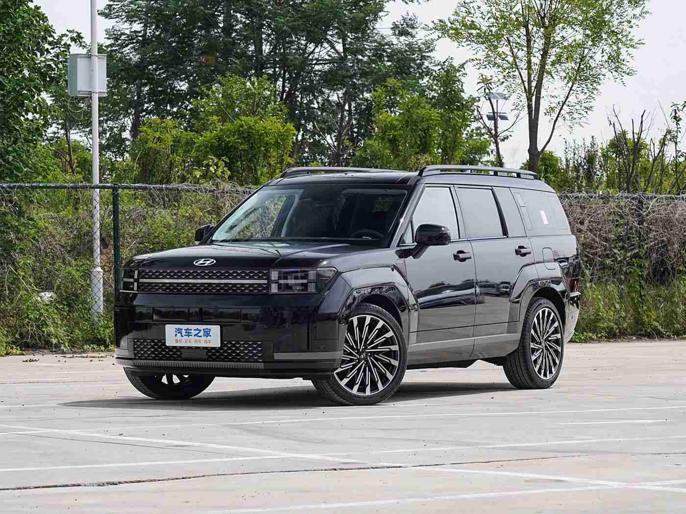 国产 刺激 高潮 AV：国产新锐崛起，高潮AV车型惊艳亮相，性能卓越引领潮流风尚-3