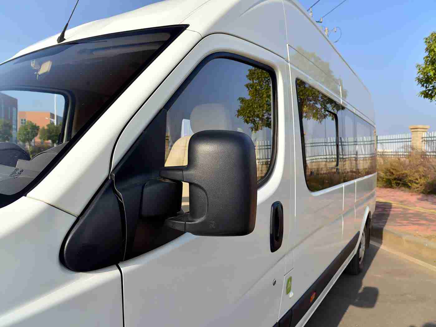 蝌蚪窝一个释放的：“新锐上市！4.5秒百公里加速，智能配置一应俱全，这款20-30万的新车太惊艳了！”-2