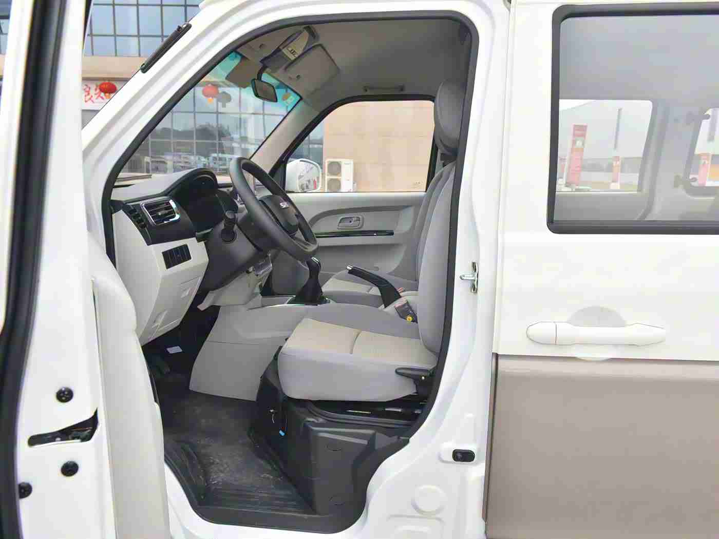 修修漫画免费漫画入口页面在线阅读下载：汽车文化新潮流，修修漫画平台免费漫画盛宴，尽享车界魅力-1