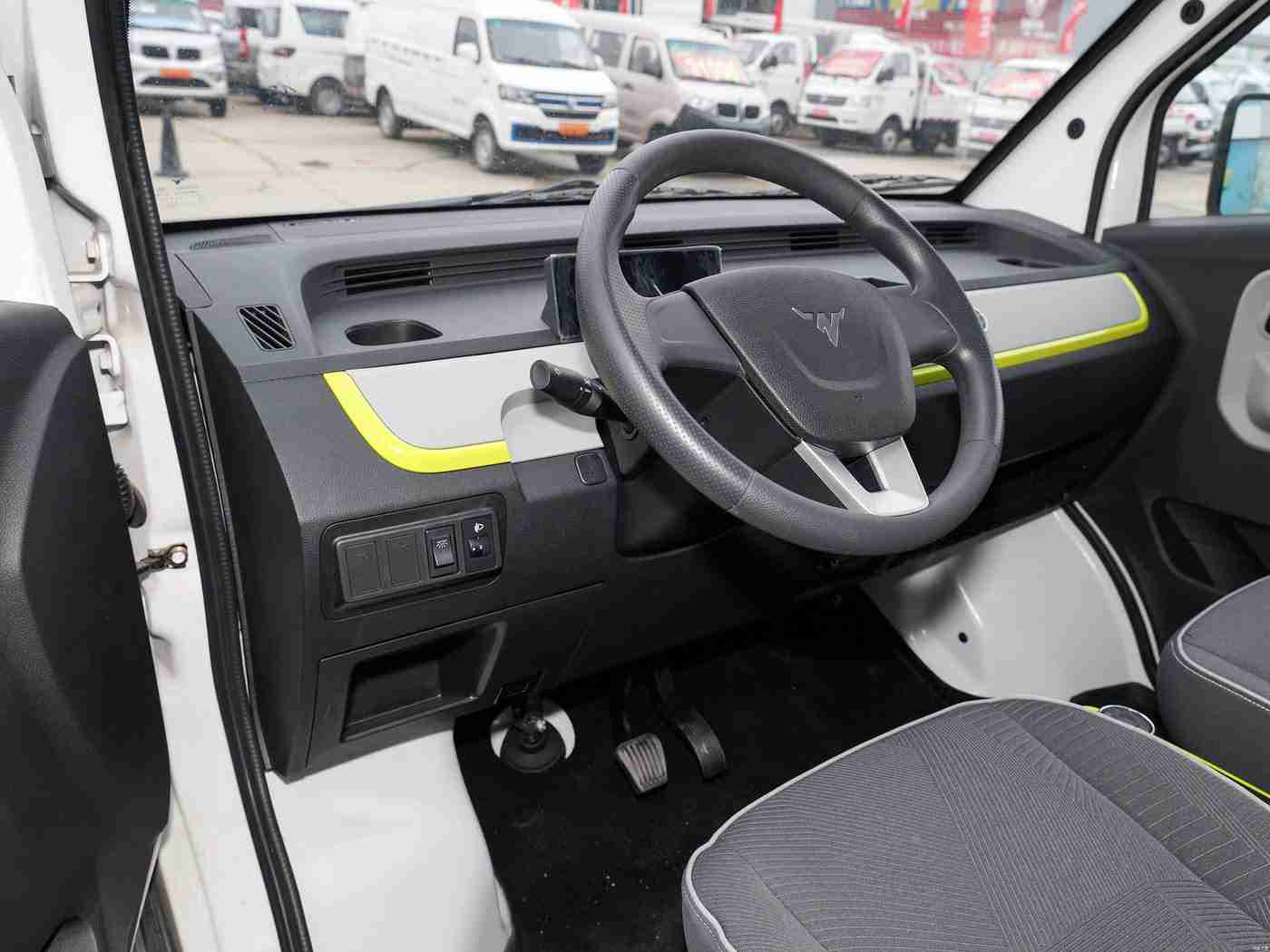 向日葵视频站长统计：汽车视频新纪元：短视频评测直播，品牌焕新，消费者心动不已-2