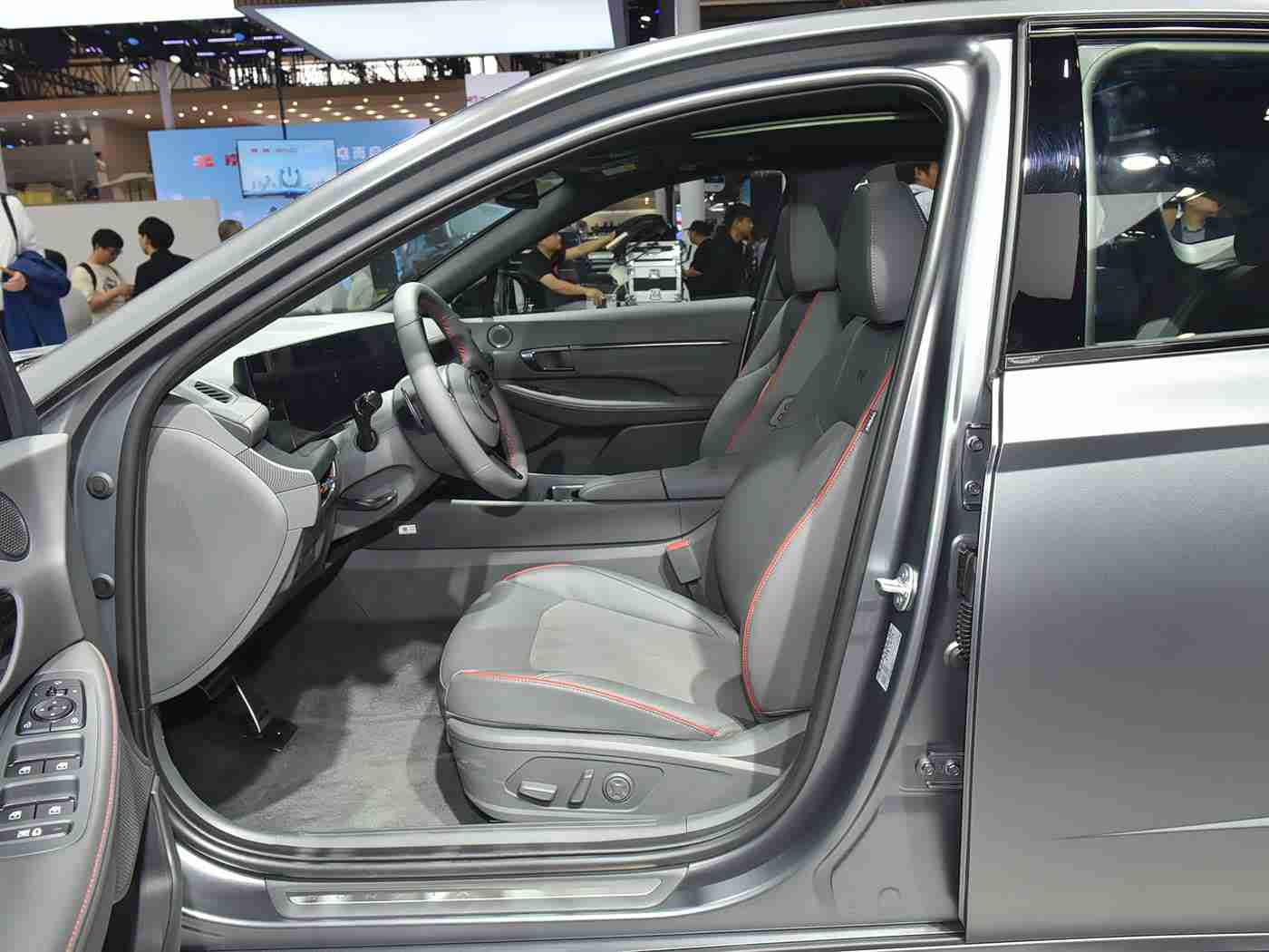 黄色软件app下载vivo：智能驾驶新篇章，vivo车主生活更精彩-1