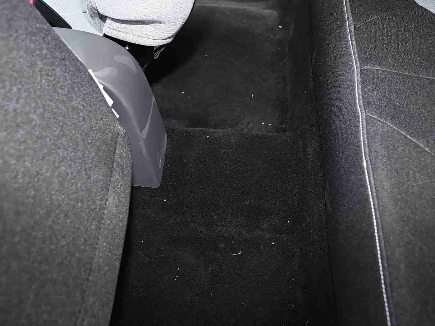 黄色软件下载2023：科技赋能驾驶新体验：智能辅助软件革新出行，引领绿色出行潮流-1