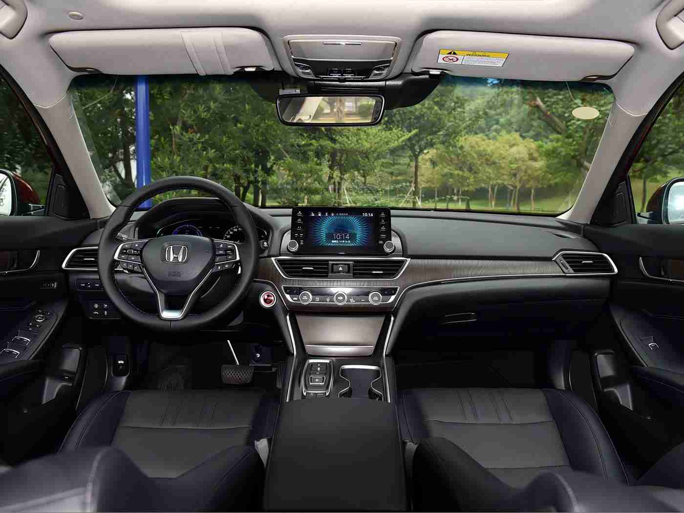 不用播放器的av：智能汽车新风尚：无线AV功能引领驾驶体验革命，安全便捷未来出行新选择-3