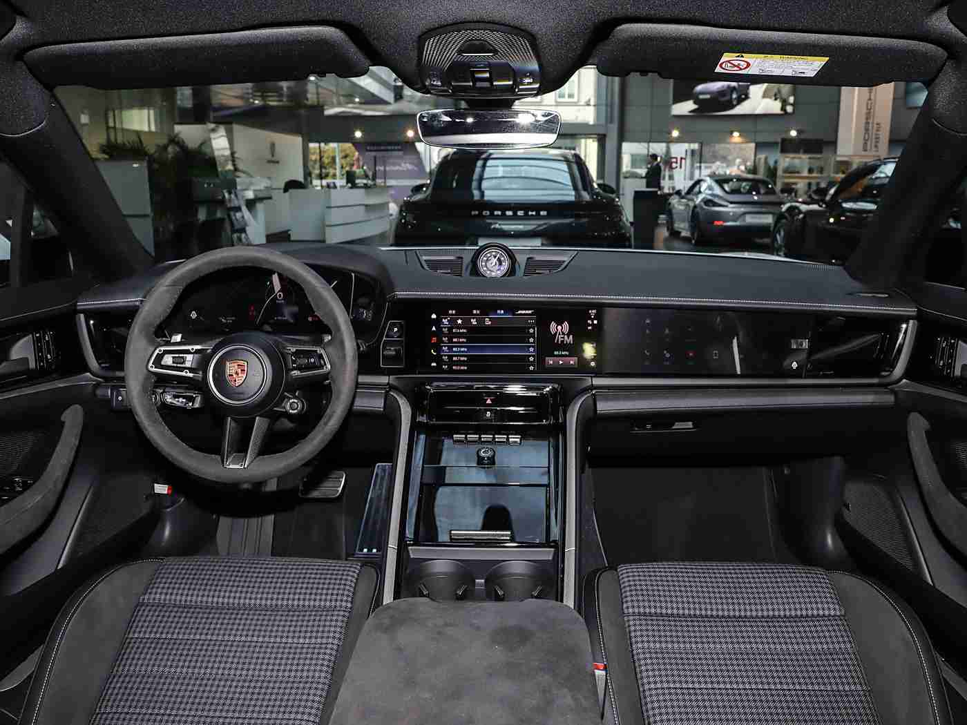 女生不穿衣服的软件：科技褪衣，智行未来-4