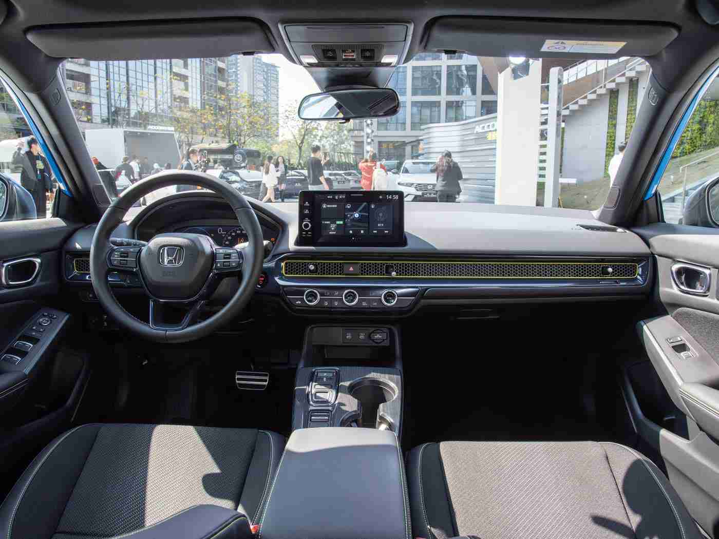 黄色软件下载安装3.3.0：智能升级，安全随行：汽车辅助神器“黄色软件”3.3.0版全新体验来袭！-1