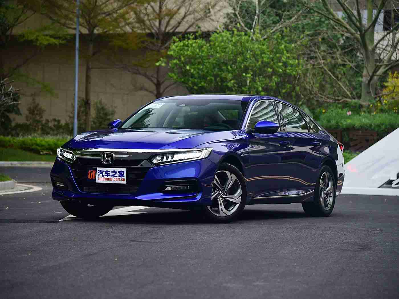 国产成人tv：匠心独运，动力非凡——国产新锐汽车引领潮流，性价比高，消费者心动之选！-3