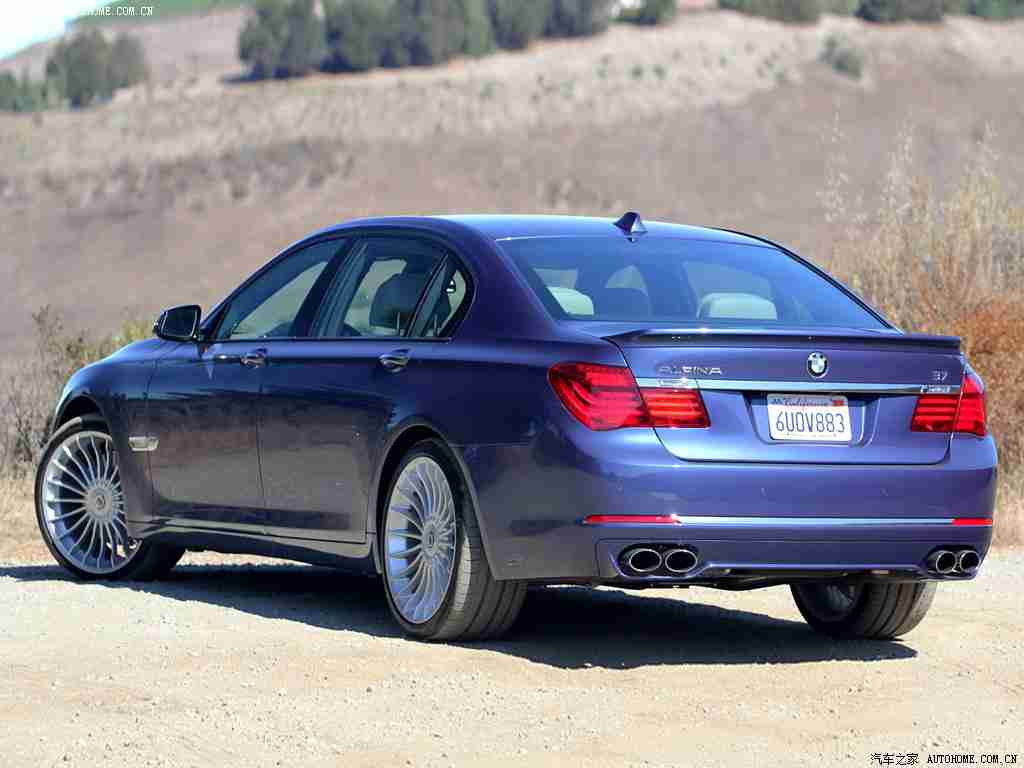 一级调色大片经典案例：汽车广告视觉盛宴：创意光影，调色艺术演绎速度与时尚-2