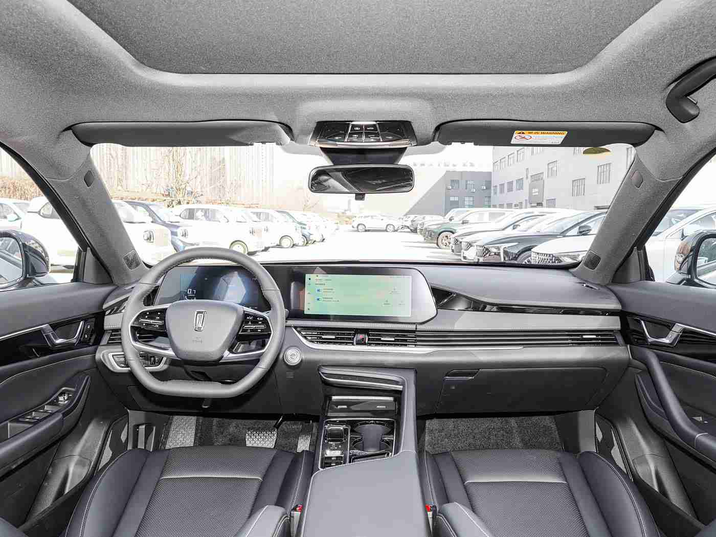 世界上最令人不安纪录片：揭秘汽车安全隐忧：聚焦频发交通事故，共筑安全出行环境-1