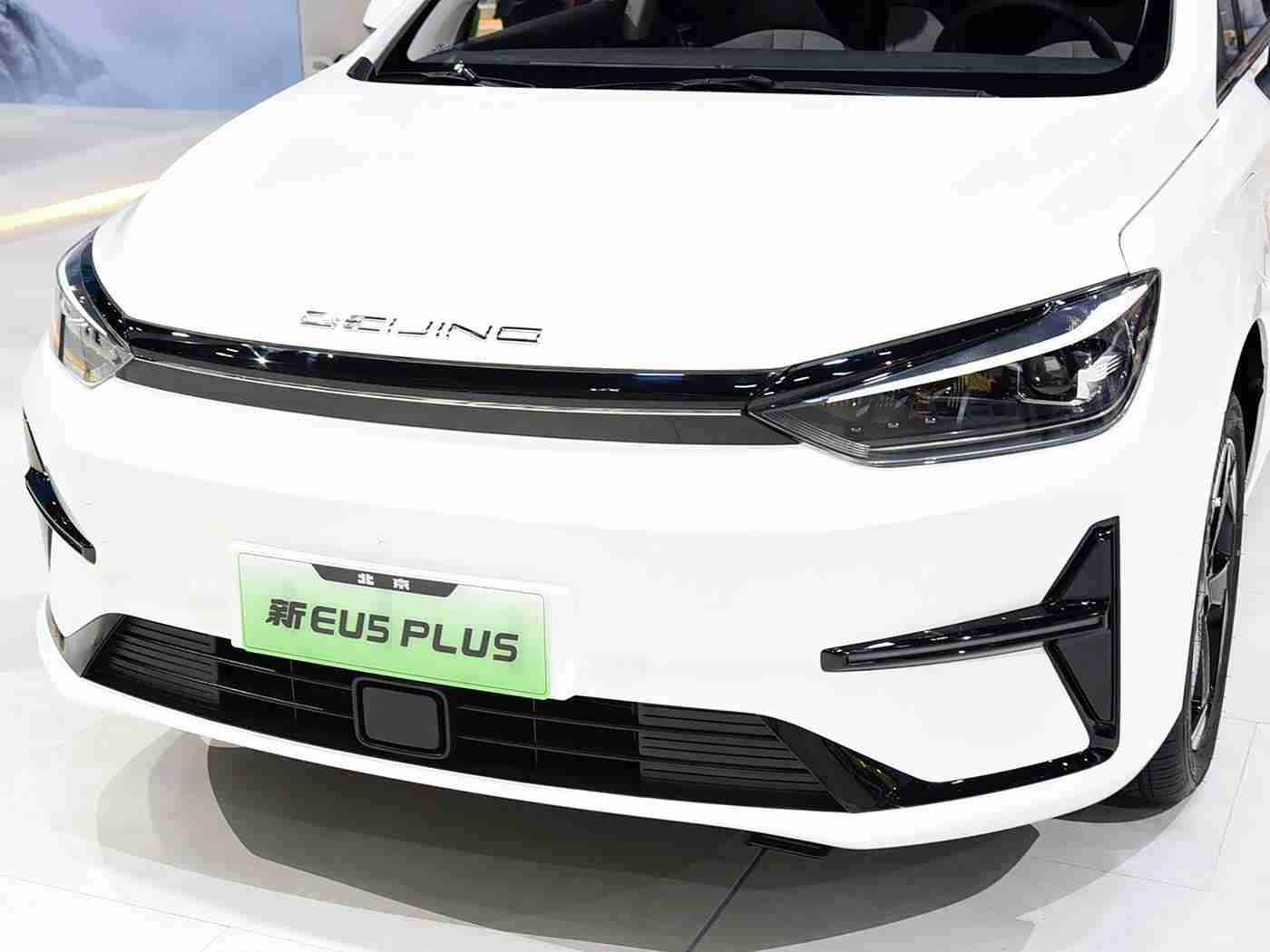 黄色app3.0：汽车服务革新，智能导航助手引领绿色出行新潮流-3