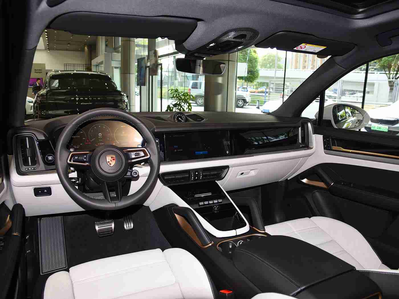 火影18+：全新智能电动汽车惊艳亮相，自动驾驶+快充技术引领科技潮流-1