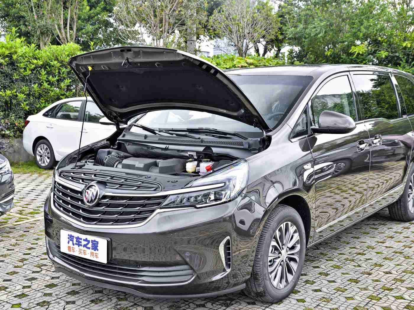 成人影片AV:智能驾驶革命来袭:L4级自动驾驶,AI交互,环保节能,引领潮流新出行-3