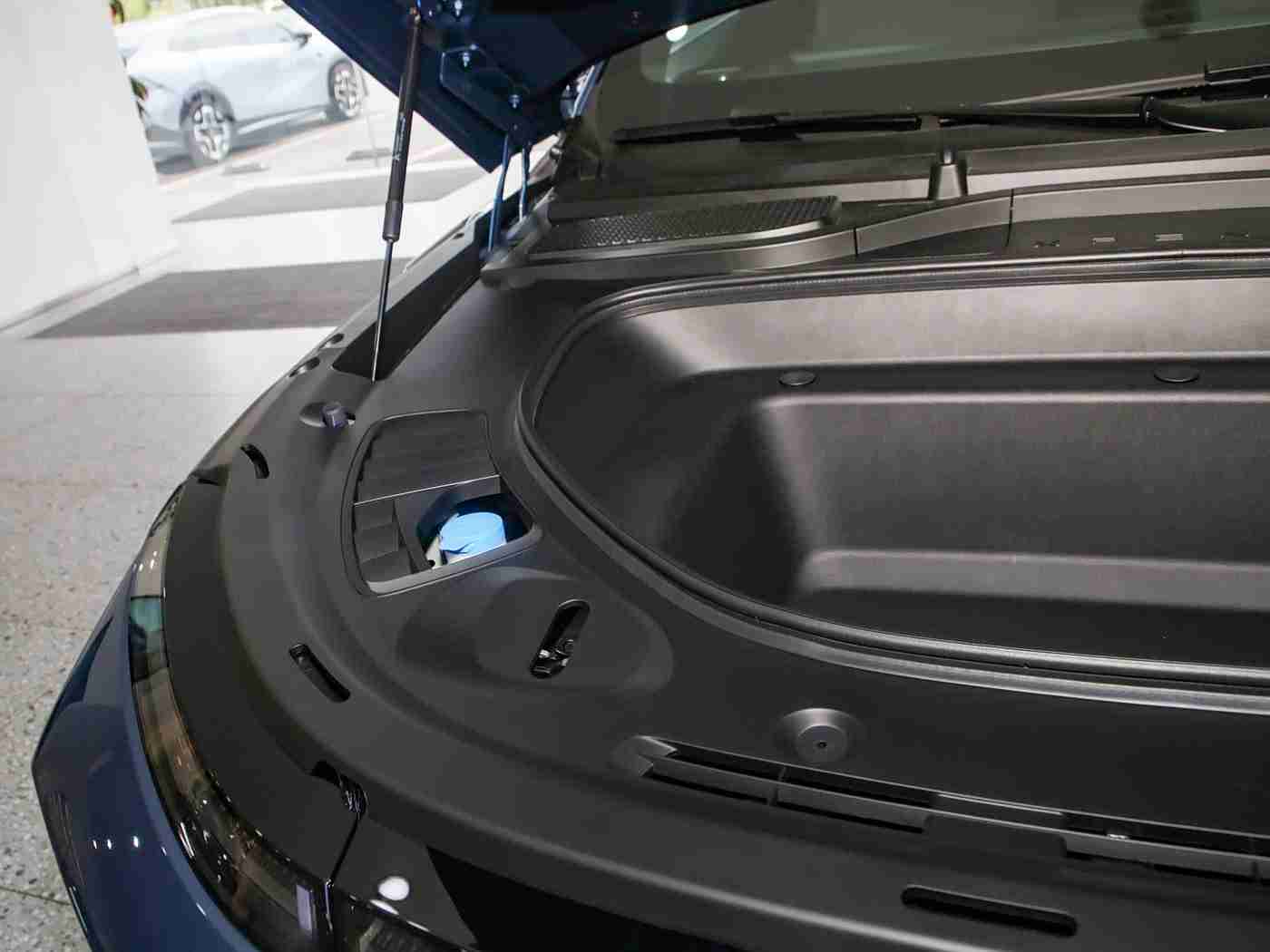 亚洲狼人综合网：亚洲狼人新SUV亮相，性能卓越设计时尚，抢占SUV市场一席之地-4