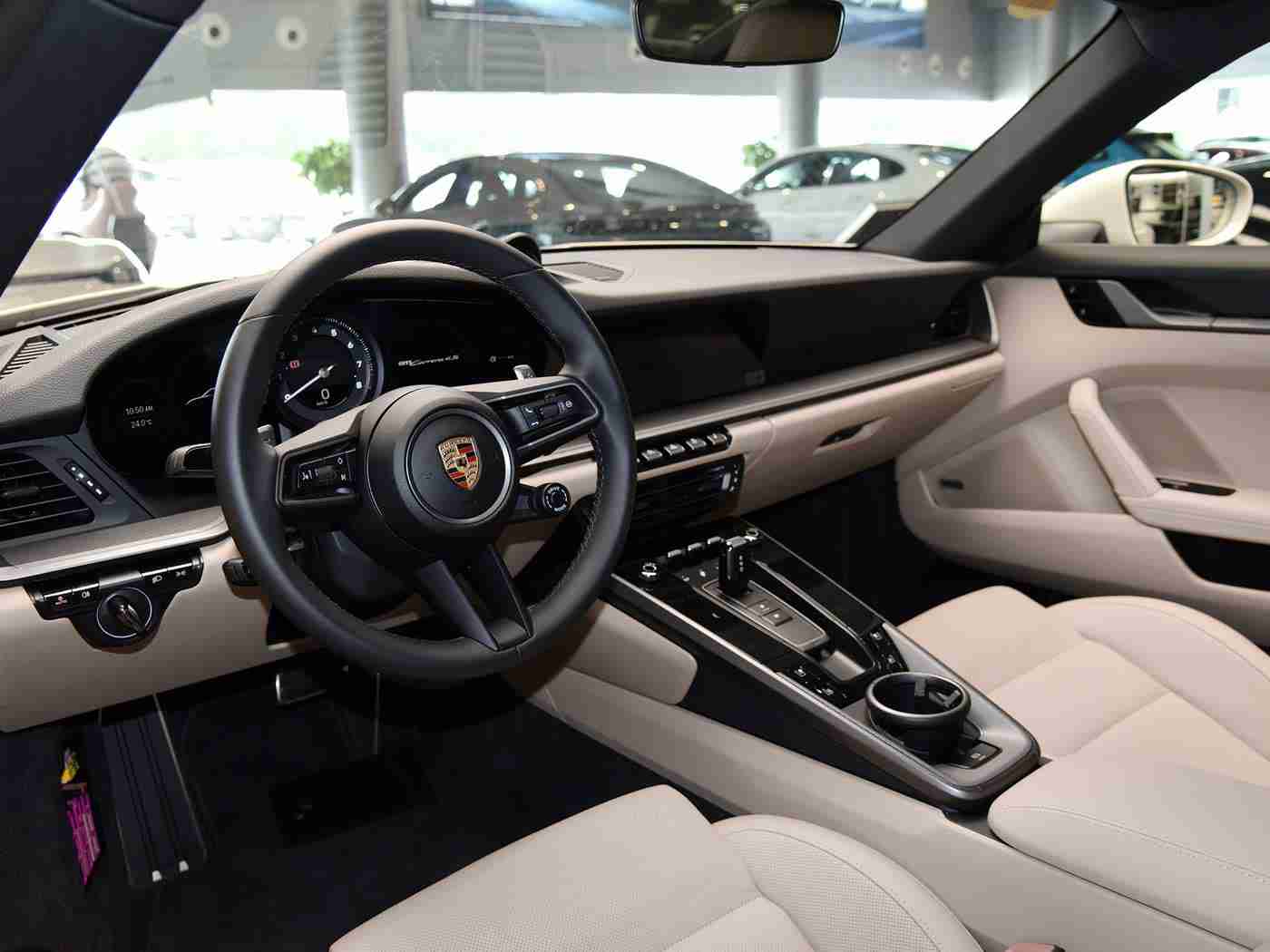 一卡二卡三卡:智行三界,绿动未来新纪元-2