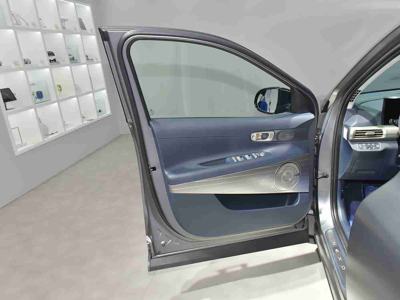 亚洲日韩一区二区三区：汽车三界风云，创新驱动未来-5