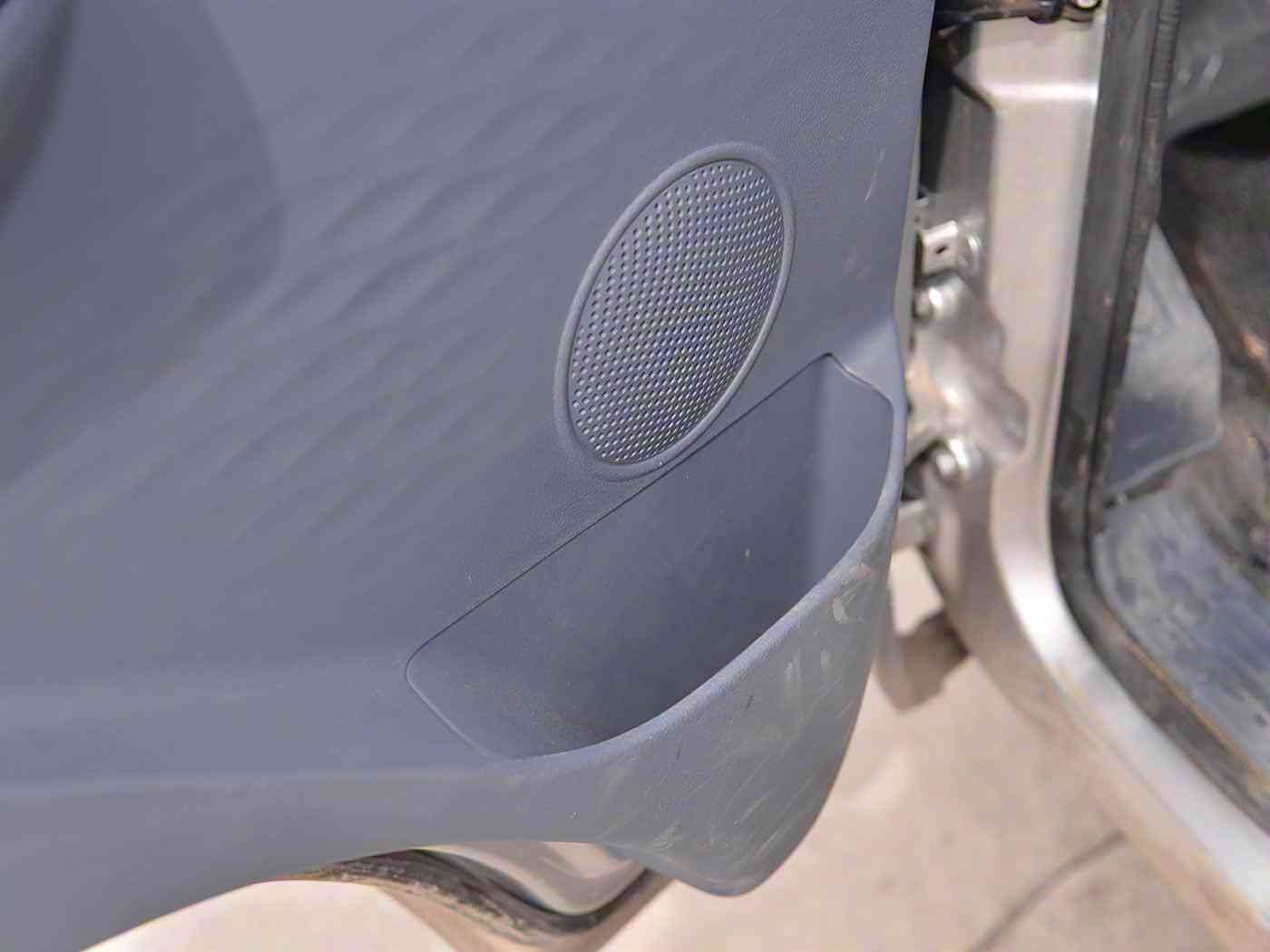 一线天,馒头,鲍鱼最简单制作方法：“都市生活新风尚：汽车之余，教你轻松制作美食，一线天、馒头、鲍鱼家常美味一网打尽”-1