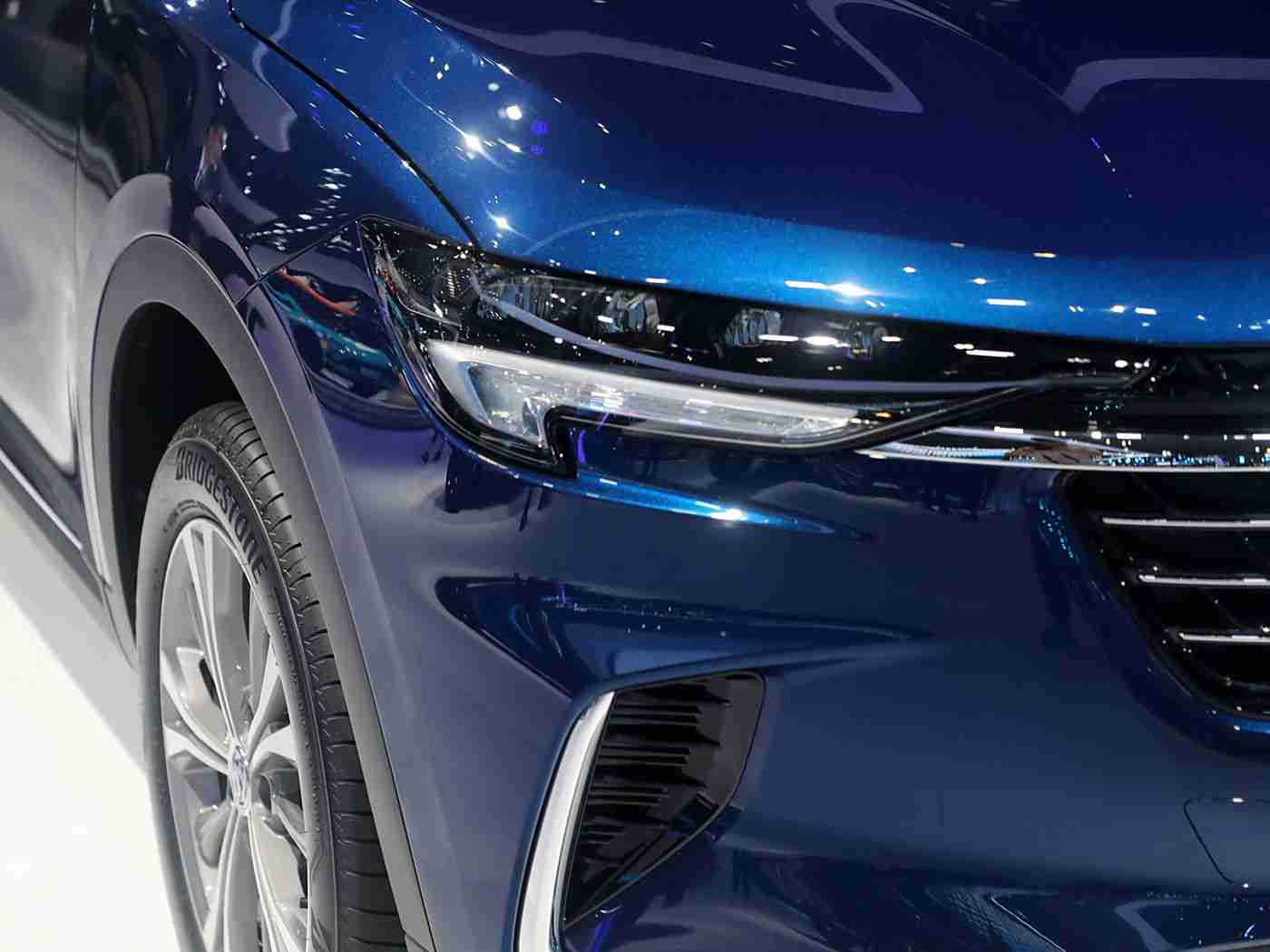 老师的兔子：“融合传统创新，领航未来科技——探索我国新锐汽车设计潮流之作”-1