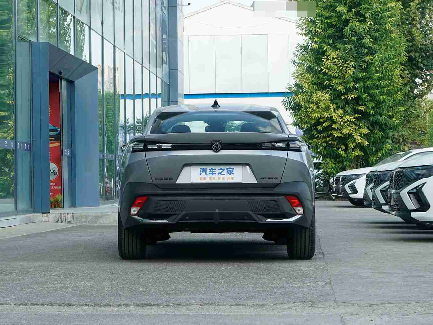 男生和女生一起差差差很痛的app：驾驶新体验，智能辅助APP“差差差很痛”助力安全出行，未来智能驾驶画卷渐次展开-1