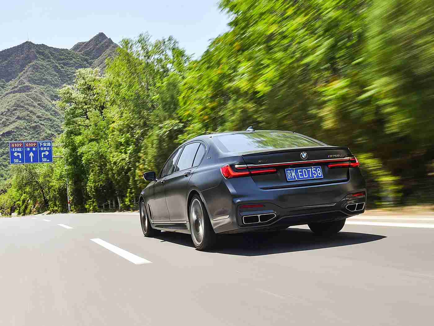 国精产品一区一区二区三区神宫寺：国精神宫寺系列汽车惊艳亮相：卓越性能品质，引领智能驾驶新潮流-3