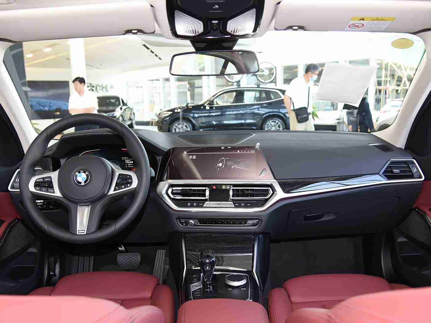 国精产品一区一区三区四区香蕉：绿色动力，智领未来，科技出行新风尚-5