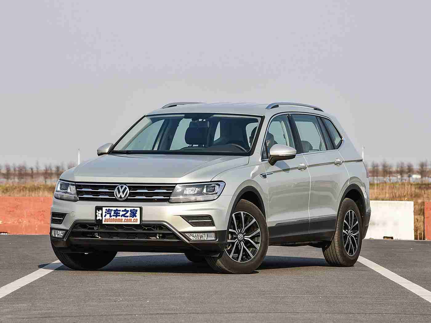 十八禁 动漫视频软件：智能驾驶新风尚，动漫娱乐安全同行-2