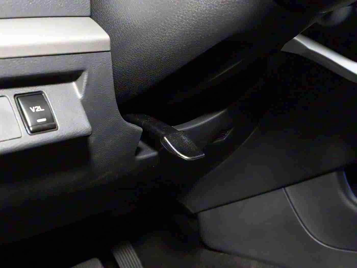 男生搞女生的软件：智能护航，安全出行，科技守护汽车新纪元-4