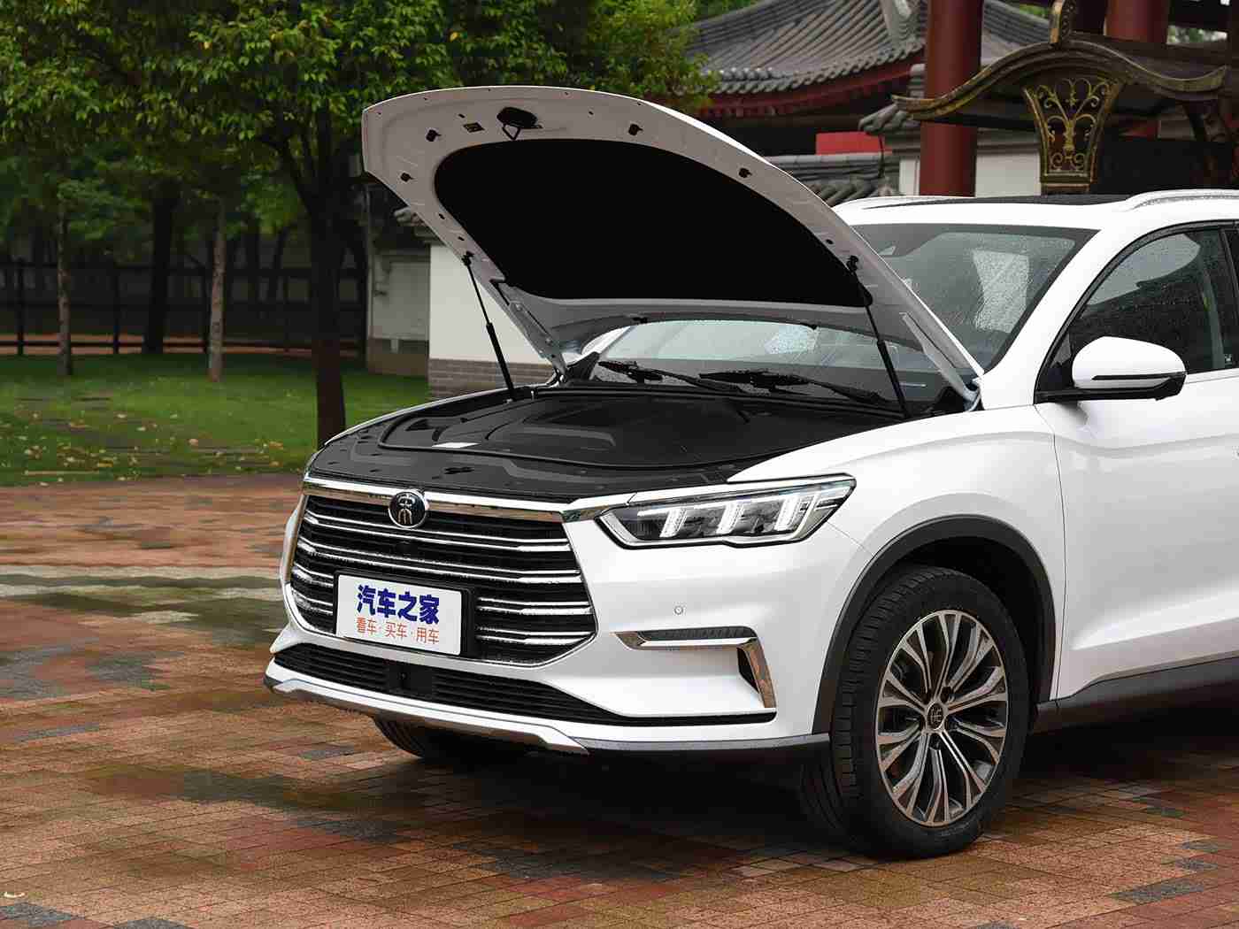 汤不热：新能源先锋，600公里续航，智享潮流，尊享无忧——电动汽车新风尚-2