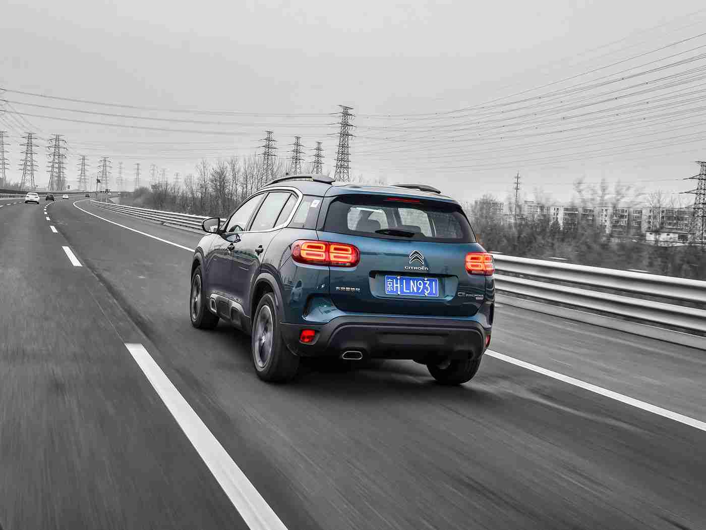 黄涩软件：智能护航，语音导航，畅享驾驶新境界-5