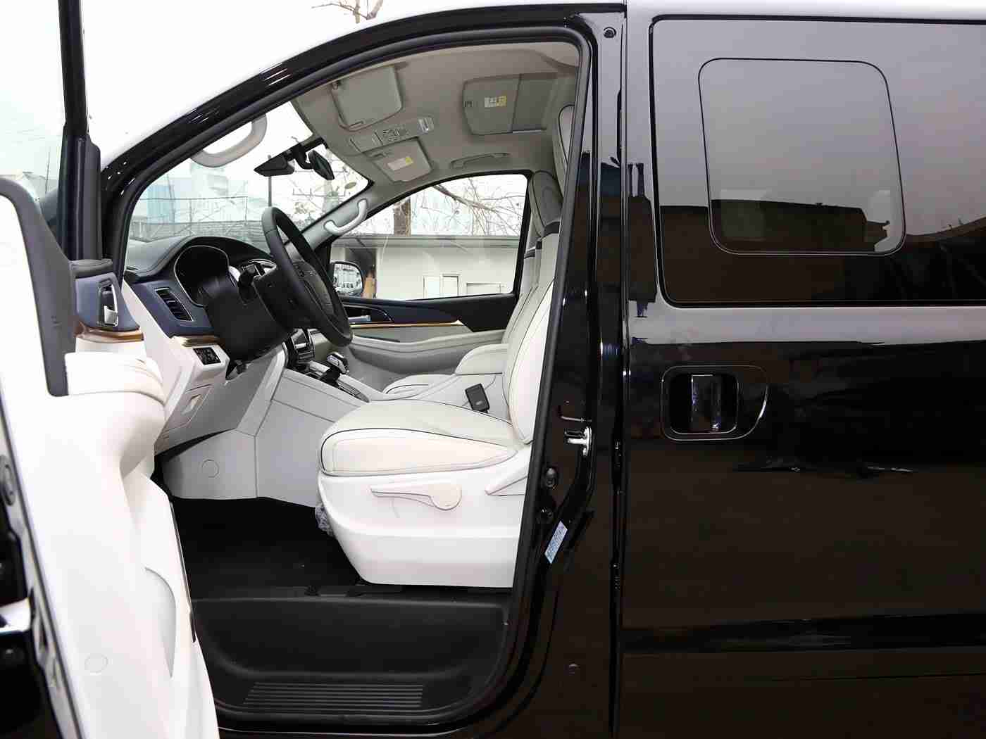 亚一区：新能源汽车引领，亚一区汽车产业蓬勃发展，创新驱动全球增长新引擎-2