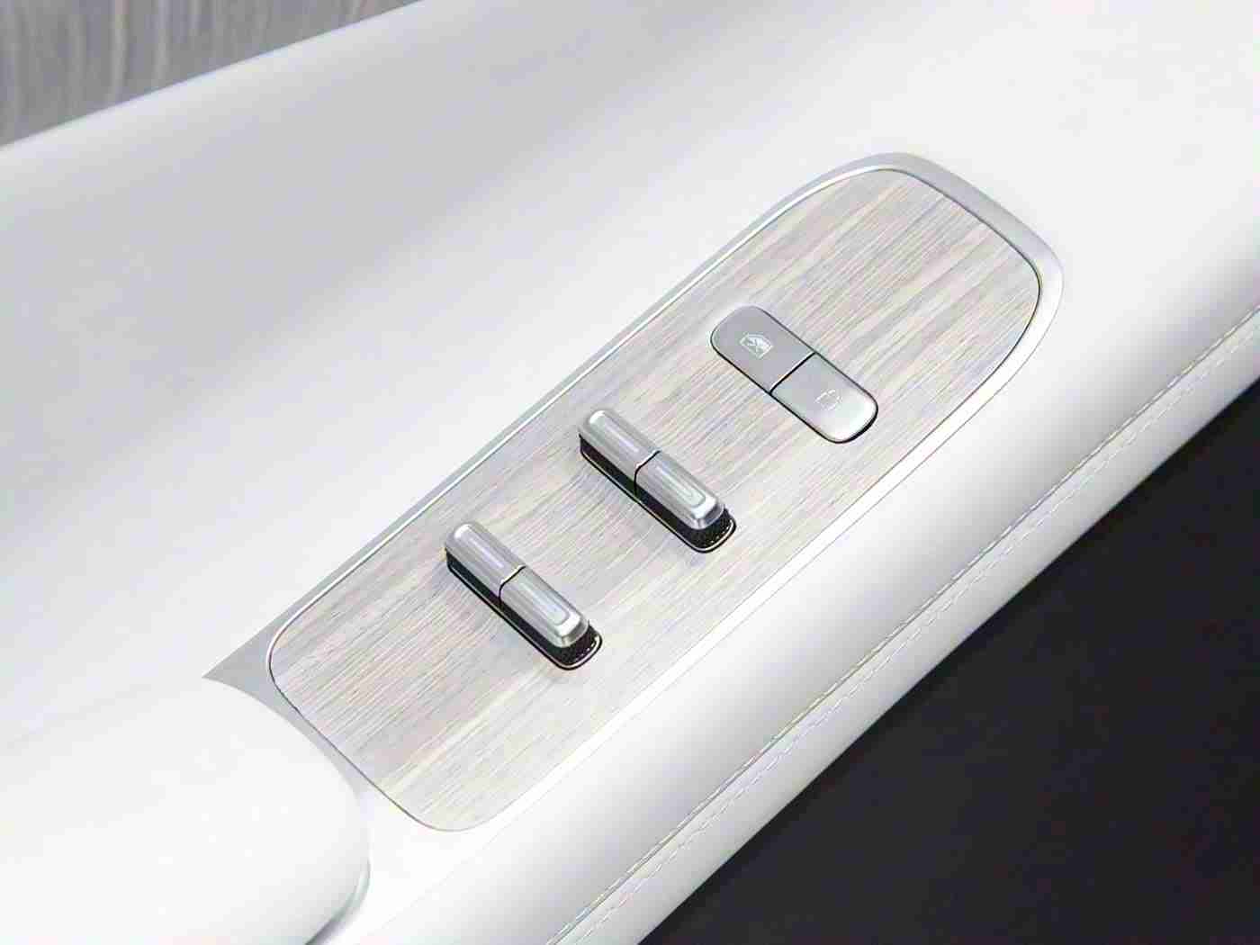 成人福利APP导航:智能驾驶新潮流,汽车导航助力出行更轻松-4